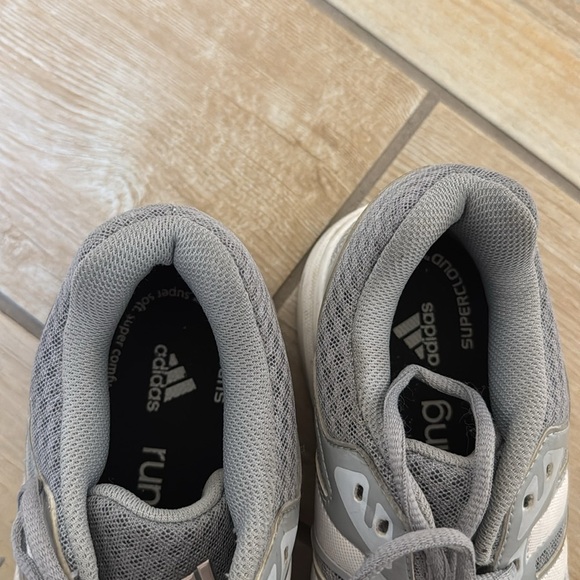 Women’s Adidas Adiprene running shoes 8 - Picture 3 of 5